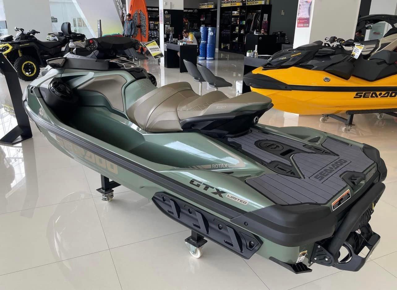 SeaDoo GTX 300 Limited WITH the Sound System