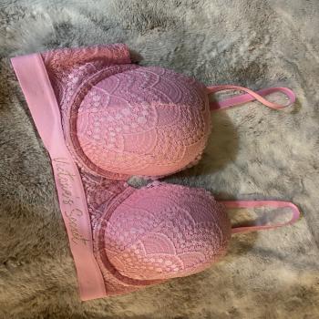 ladies Victoria secret 34D