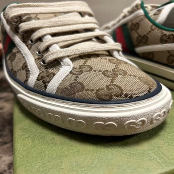 Gucci sneakers 