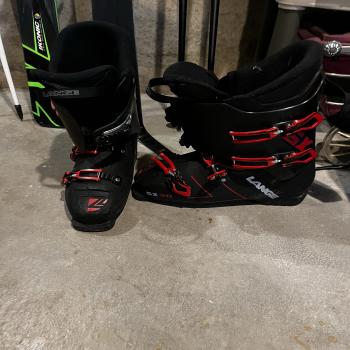 men’s skiing equipment 