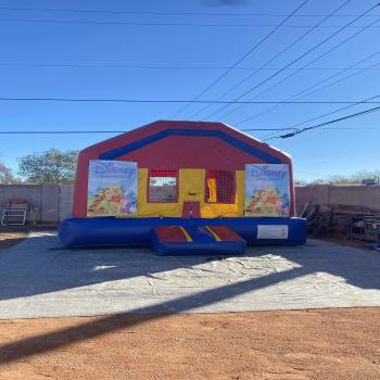 Bounce house 