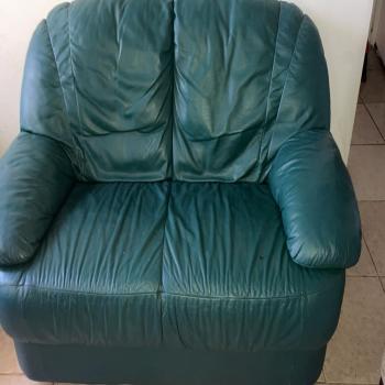 3 piece Hunter green couches