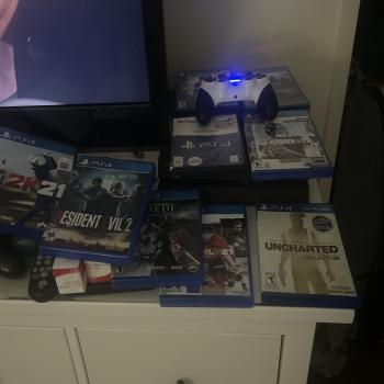PS4 with nine games