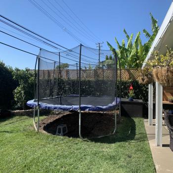 14 foot square trampoline 
